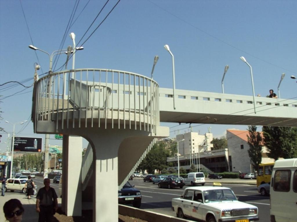 Sunny Apartment In The Center 예레반 외부 사진