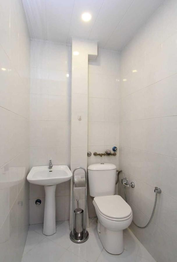 Sunny Apartment In The Center 예레반 외부 사진